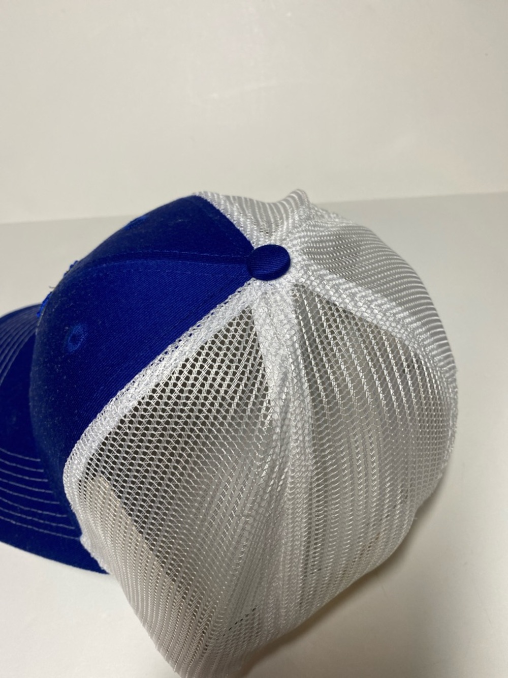 Whitetails Unlimited Trucker Hat OSFM Unisex Baseball Deer Hunting Hat NWOT - Picture 6 of 8